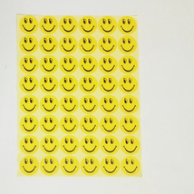 Shfjkk Smile Face Stickers Happy Face Stickers 500 Pieces - £6.25 GBP