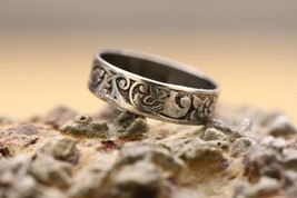 Vintage Artisan Jewelry 925 Sterling Silver UNCAS Signed Floral Scroll Engraved  - £19.76 GBP