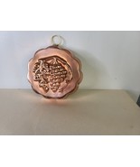 Vintage Copper Grapes Mold with Brass Hanger 5 Inches Scalloped Walls - £11.69 GBP