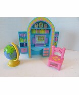 Mattel C6916 Dora the Explorer Entertainment Center Chair World Globe 2003 - $13.50 CAD