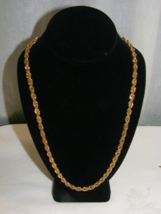 Vintage Twisted Gold Tone Chain Link 23&quot; Necklace - $657.14 MXN