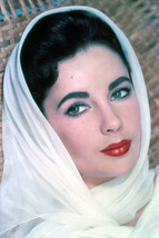 Elizabeth Taylor beautiful 1950&#39;s studio portrait with white scarf 5x7 photo - £4.61 GBP