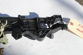 2000-2002 MERCEDES S430 S500 W220 REAR DRIVER EXTERIOR DOOR HANDLE MOUNTING 3139 image 4