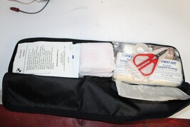 2005-2007 BMW 530i 545i 525i ROADSIDE FIRST AID KIT   R3533 image 6