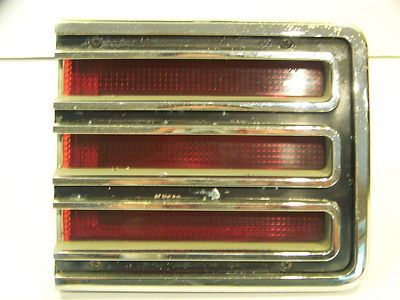 1967 CHRYSLER TOWN &amp; COUNTRY LH INNER TAILLIGHT COMPLETE OEM - $116.98