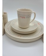Vintage 18-pc  Corelle Rose 6-Dinner, 6-CoffeMugs, 6-Dessert Plates - €126,76 EUR