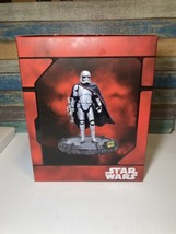 Star Wars Captain Phasma Disney Store Figurine NIB Limited to 1200 - £81.52 GBP