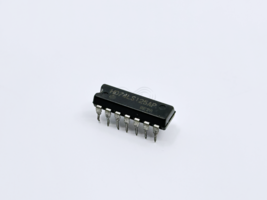 HD74LS125AP Hitachi Quad Bus Buffer IC Non-Inverting 3-State Outputs DIP-14 - $2.00