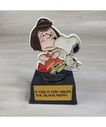 Snoopy Lucy Aviva Trophy A Kiss A Day Keeps The Blahs Away Peanuts Vinta... - €21,12 EUR
