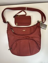 Travelon Anti-Theft Burgundy Round Hobo Bag w/RFID Wristlet NWT - £21.63 GBP
