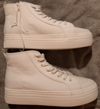 Universal Thread White Cassie size 11 High Top Shoes New With Tags - £19.45 GBP