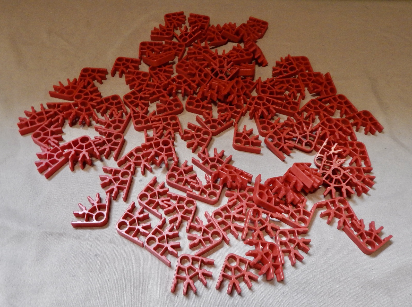 K'NEX Building Toys Bulk Lot Parts 106pc Three Position Red Slotted Knex 238F - $9.49