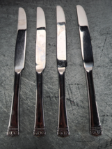 Lot of 4 Oneida Melodia Stainless Steel 18/10 Dinner Knives Flatware 9.5&quot; - £24.44 GBP