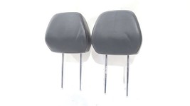 Turbo Pair Front Headrest OEM 2017 Hyundai Veloster  - $970.62 MXN