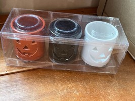 Lot of 3 Orange Black &amp; White Jack-O-Lantern Halloween Holiday Ceramic C... - £8.85 GBP
