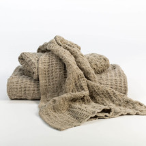 Anichini Adras Stonewashed Linen Bath Towel Rustic Patchwork Waffle  - $1,689.39 MXN