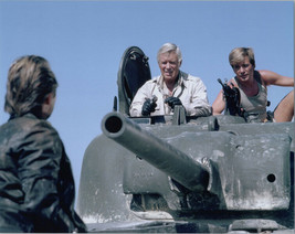 The A Team 8x10 photo George Peppard Dirk Benedict in tank aiming Dwight Schulz - £7.44 GBP