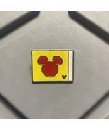 Disney Trading Pin Yacht Club Flag Yellow Red Mickey Hidden Mickey 4 of ... - €11,47 EUR