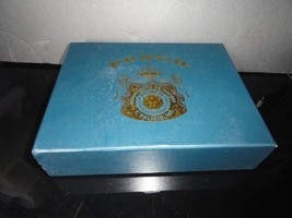 Gold and Blue Ceramic Cigar Ashtray Measures 9" L x 6.75" W NIB image 11