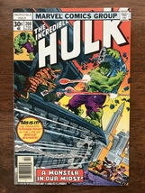 INCREDIBLE HULK # 208 NM+ 9.6 Perfect Spine ! Newstand Colors ! Full Glo... - £9.43 GBP