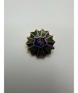 Vintage Gold Blue And Green Enamel Lion Pin 2.2cm - $271.03 MXN