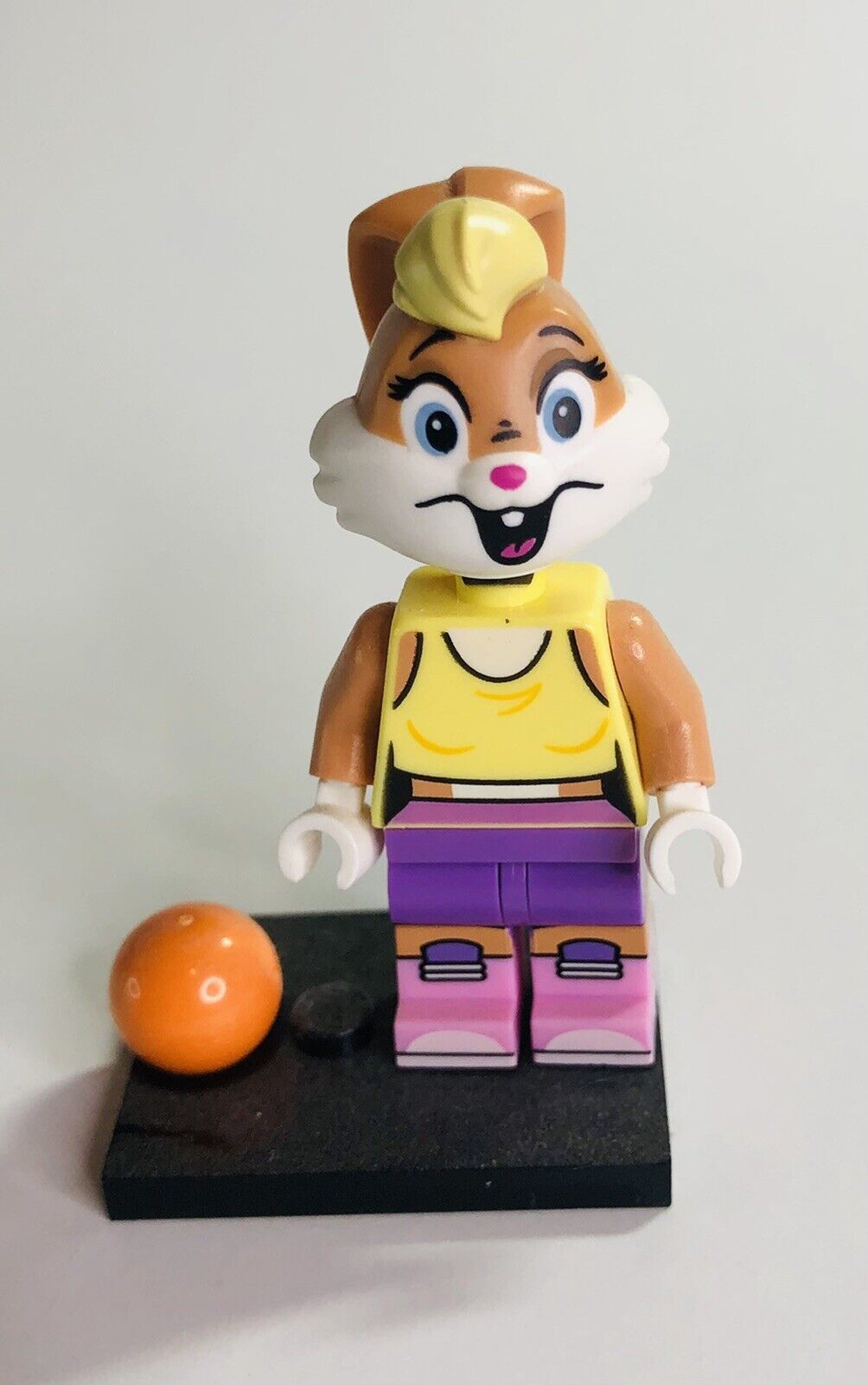 Limited Edition Minifigure Looney Tunes Lola Bunny LEGO 71030 - $3.24