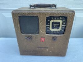 ANTIQUE STEWART WARNER BATTERY OPERATED TUBE RADIO MODEL 02-4A1 - $133.64