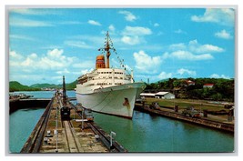 Cruise Ship Through Panama Canal Panama UNP Chrome Postcard L19 - £3.17 GBP