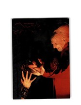 1992 Topps Bram Stoker&#39;s Dracula #26 (Dracula presents an infant to the brides)B - £1.56 GBP