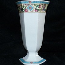 Vintage 1995 Wedgwood Retired Sarah Pattern Hexagonal Hexagon Shaped Vase 8 inch - $39.99