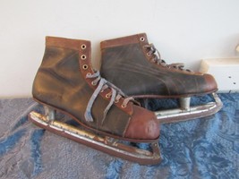 Vtg Two Tone Viking Ice Skates Men&#39;s Country Primitive Antique Decor Christmas - £38.99 GBP