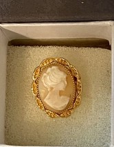 Vintage Carved Cameo Brooch Pin 12K Gold Bezel 1 Inch Delicate Very Detailed - £22.71 GBP