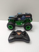 Spin Master RC 1:24 Scale Grave Digger Monster Truck With Remote Control... - £12.62 GBP