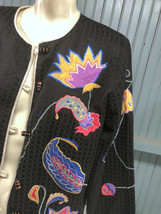 Women&#39;s One Size Black Quilted 22&quot; Chest Blazer Jacket Stitched Floral - $22.95