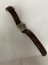 Gruen Veri-Thin Men’s Watch 387/426 15j 10K GF Bezel Runs For Parts Or R... - $45.47 CAD