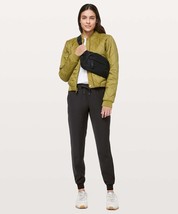 Lululemon On The Fly Black Pull-On Jogger Size 6 - $647.56 MXN