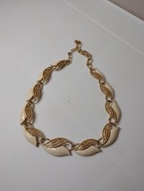 Vintage Trifari Gold Tone And Cream Colored Necklace 15 To 17 Inches Long - £23.98 GBP