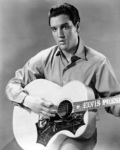 Elvis Presley iconic young pose with his Elvis guitar 8x10 inch photo - £7.76 GBP