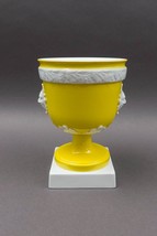 Vista Alegre Portugal Mottahedeh Yellow Pedestal Cache Pot Planter Jardi... - $199.99