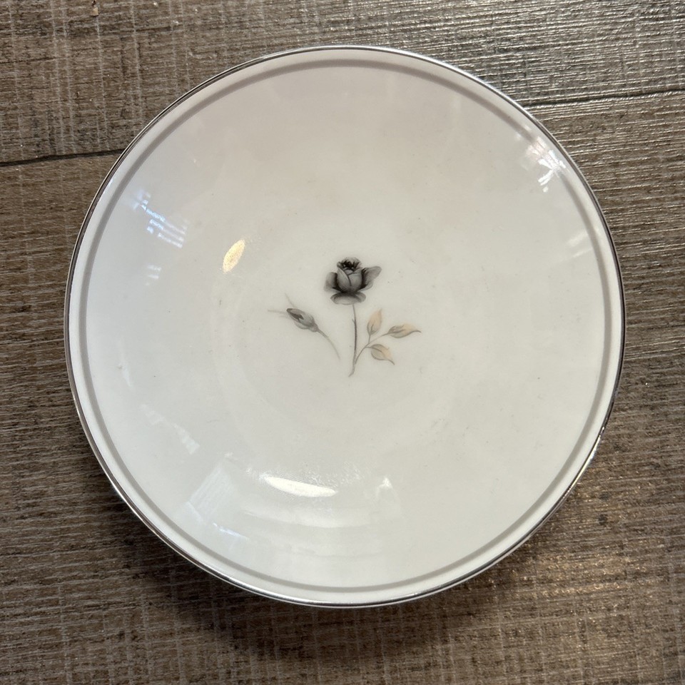 Vtg Three Crown Japan MIDNIGHT Rose Dessert Bowl - $7.12
