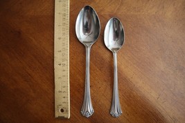 Reed &amp; Barton Rebacraft FRENCH LILY Stainless 6.25&quot; Serving Spoon + Oval... - $177.59 MXN