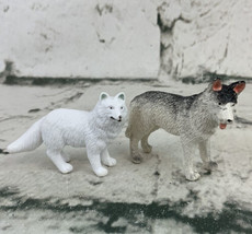 Safari Animal Figure Lot Husky’s &amp; Arctic Fox - $5.93