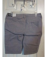 NWT - CITY STREETS Size 5 Gray Denim Jean Shorts - Decor Back Pocket - £7.83 GBP