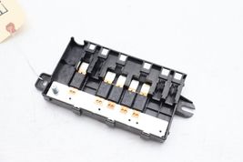 12-18 BMW F30 320I 328I BATTERY POWER DISTRIBUTION FUSE BOX E3201 image 3