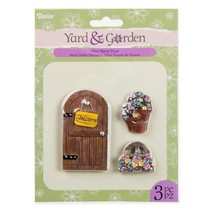 Darice Yard and Garden Minis - Door and Flowers - Assorted Sizes - 3 pieces - £8.25 GBP