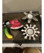 Christmas ornaments  - $37.21 MXN