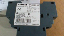 Siemens 3RV2921-1M Signaling Switch /TRIPPED And Alarm N.O. & N.C. Contacts Each - £22.49 GBP