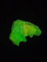 1.7 Gram  Meta -autunite Crystal, Fluorescent Uranium Ore - £31.87 GBP