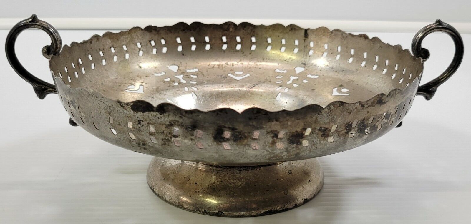 MM) C&amp;L Silver Electroplate EP on Copper Etched Pierced Bowl Plate with ... - $9.89