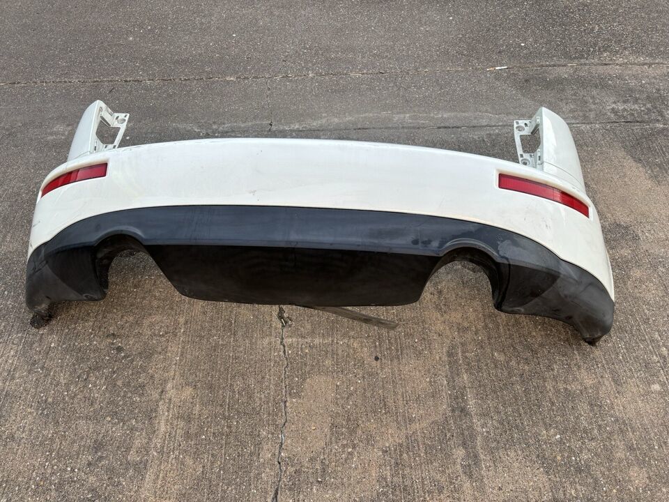 2003 - 2008 INFINITI FX35 FX45 REAR BUMPER ASSEMBLY WHITE OEM - $188.09